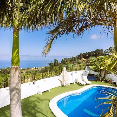 Casa Cateyma With Pool 이코드레로스비노스